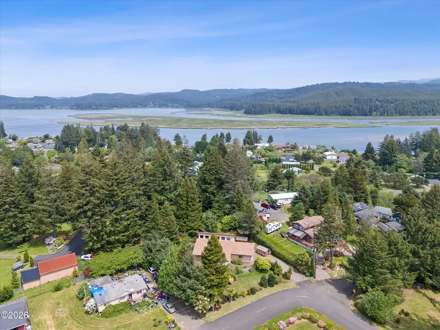 2180 SE Alsea, Waldport, OR 97394 - #2