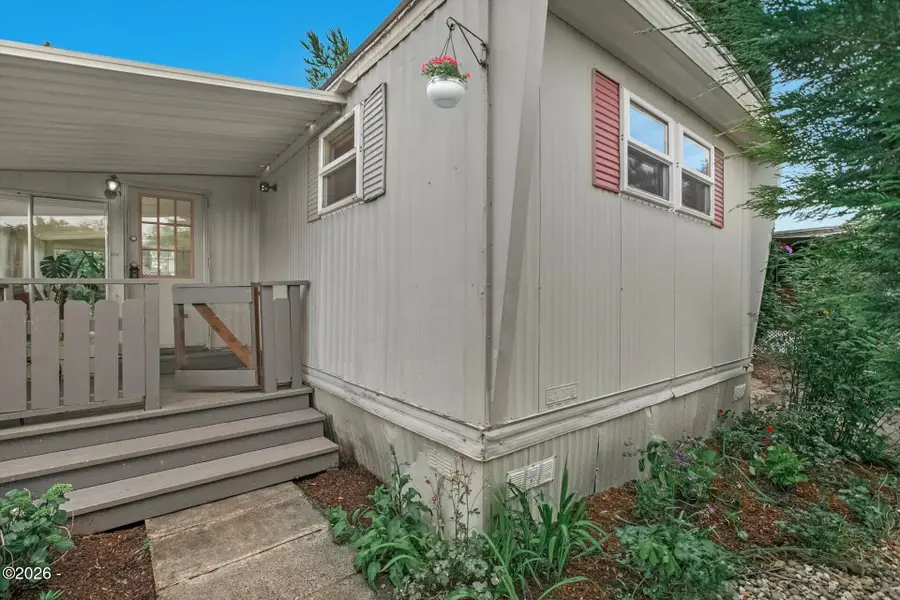2400 SE Stratus, McMinnville, OR 97128 - #3