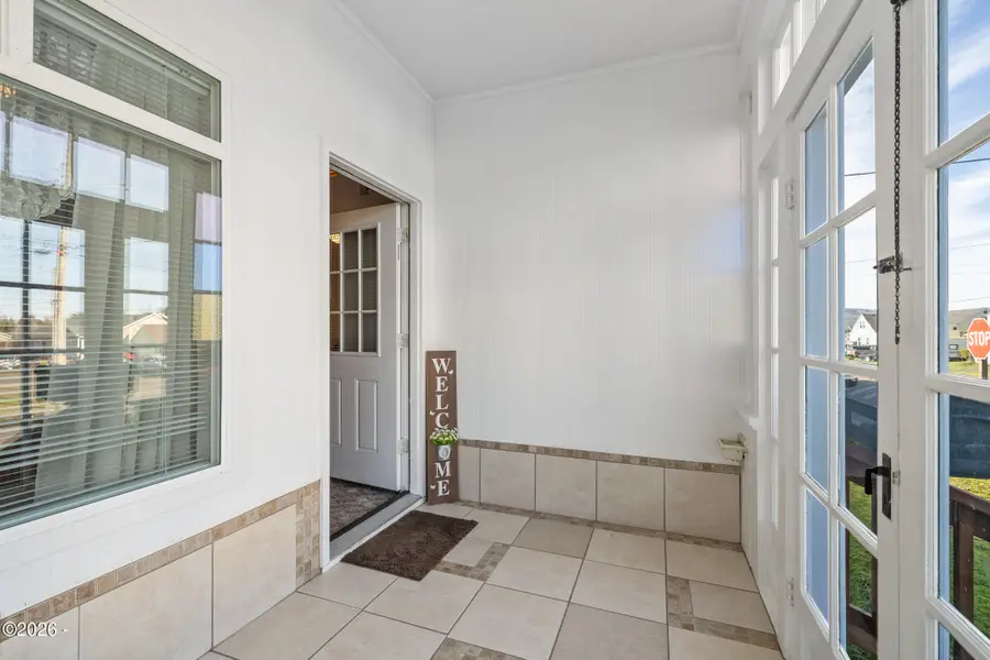 1403 5th, Tillamook, OR 97141 - #2