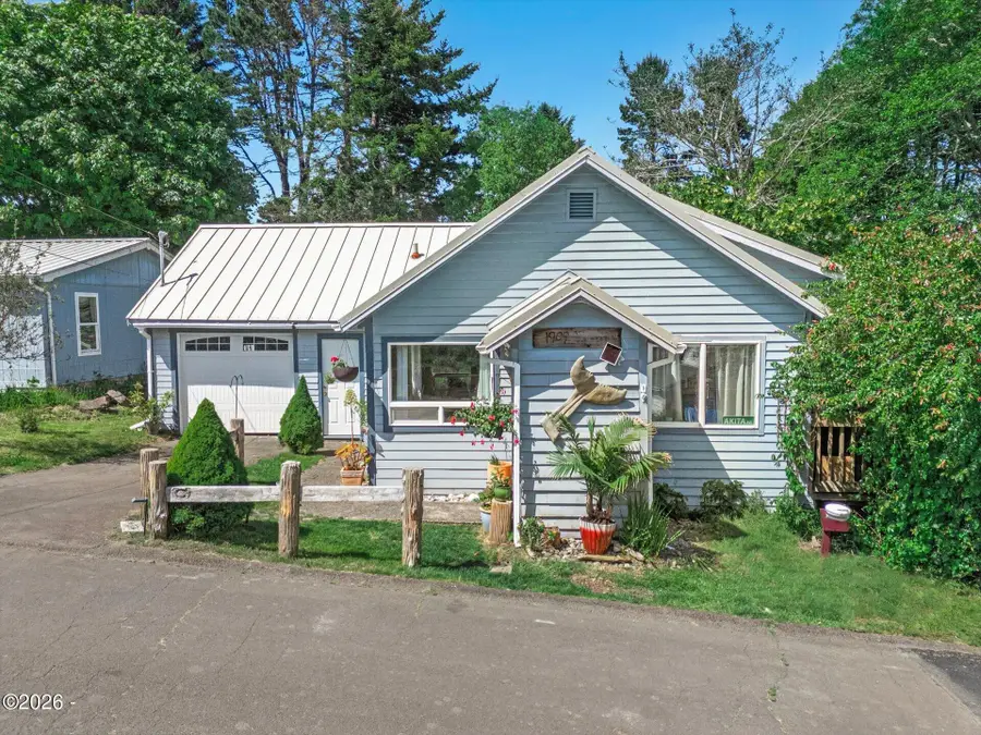 1909 NE 20th, Lincoln City, OR 97367 - #2