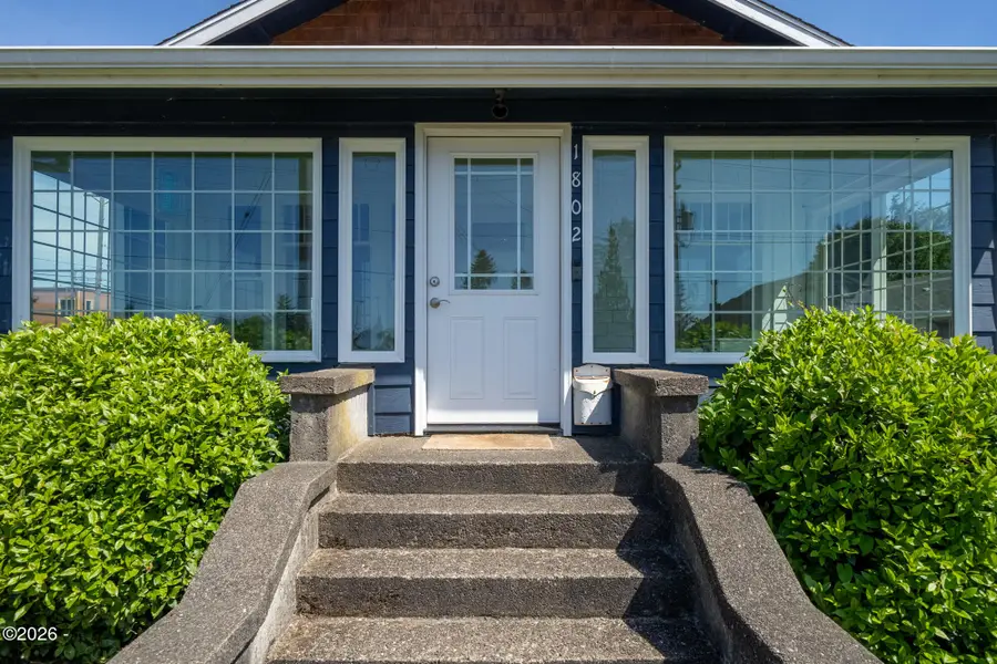 1802 8th, Tillamook, OR 97141 - #3