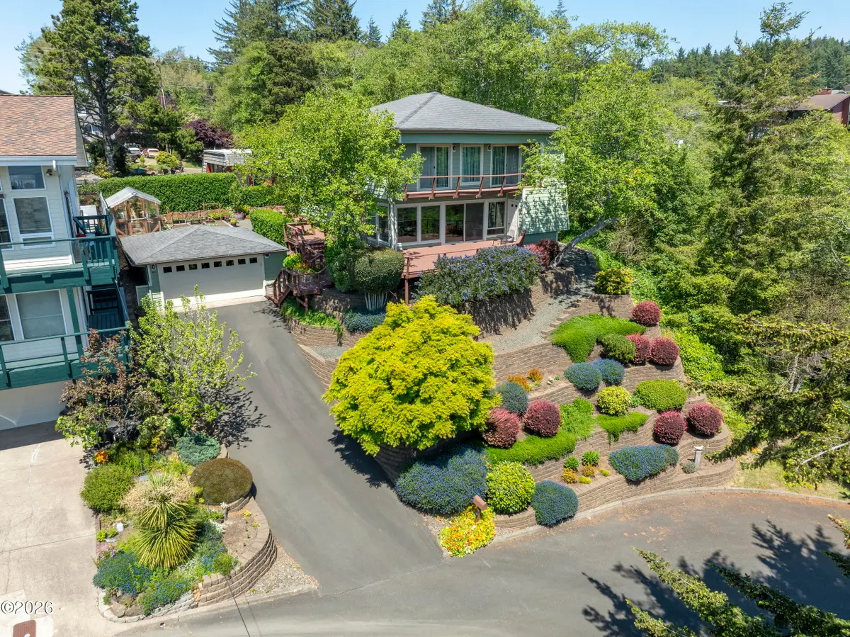 645 SE 3rd, Newport, OR 97365 - #1