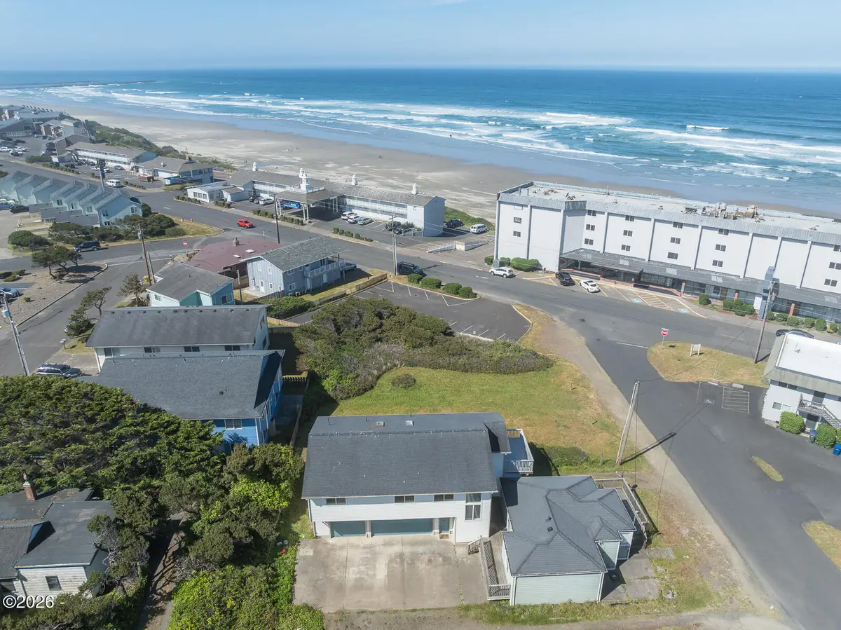 565 SW 4th, Newport, OR 97365 - #1