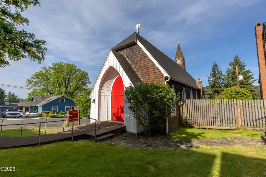 220 E Graham, Toledo, OR 97391 - #2