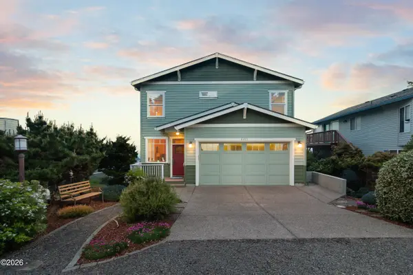 6455 NE Neptune Dr, Lincoln City, OR 97367