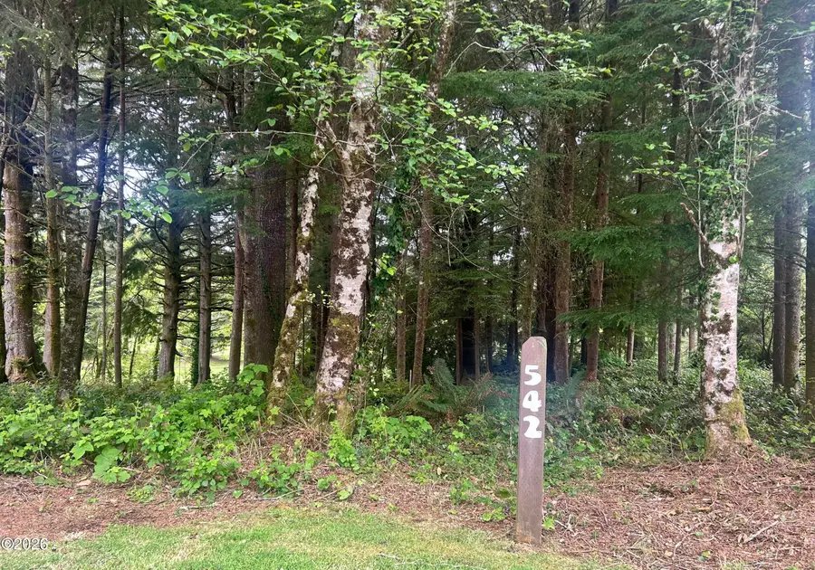542 Fairway Dr, Lincoln City, OR 97367 - #3