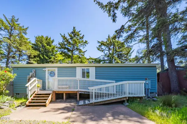 1232 SE 2nd, Lincoln City, OR 97367