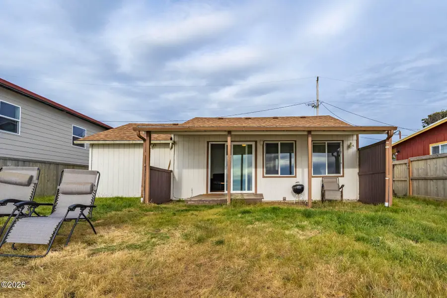 1933 NW Harbor, Lincoln City, OR 97367 - #3