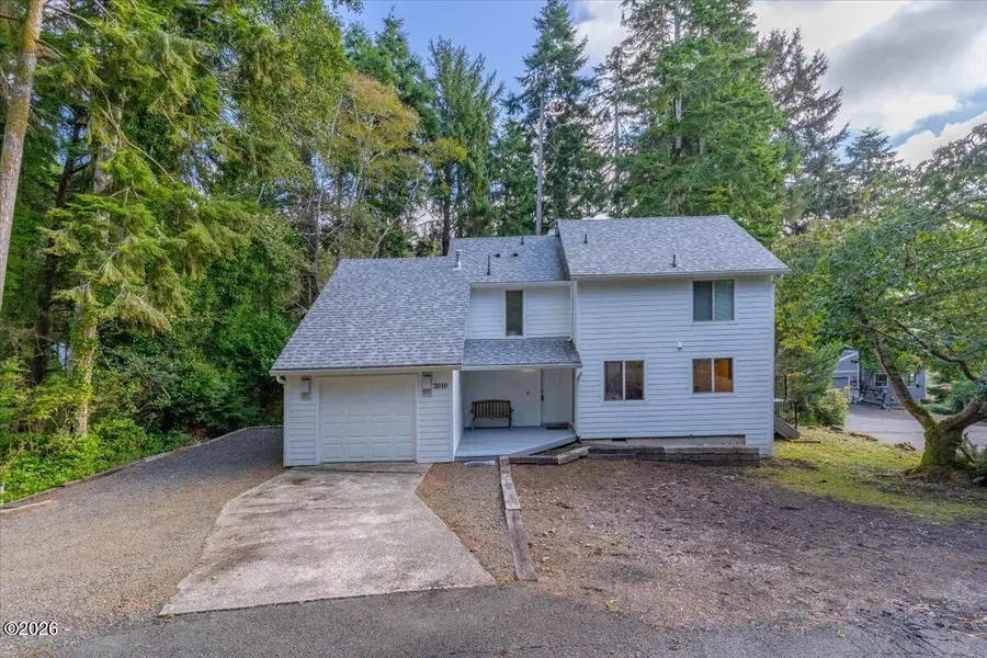 2010 NE Devils Ridge, Lincoln City, OR 97367 - #3