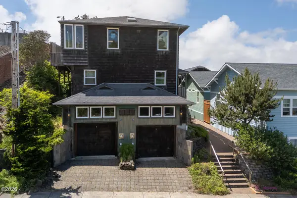 225 NW Brook St Unit #a, Newport, OR 97365