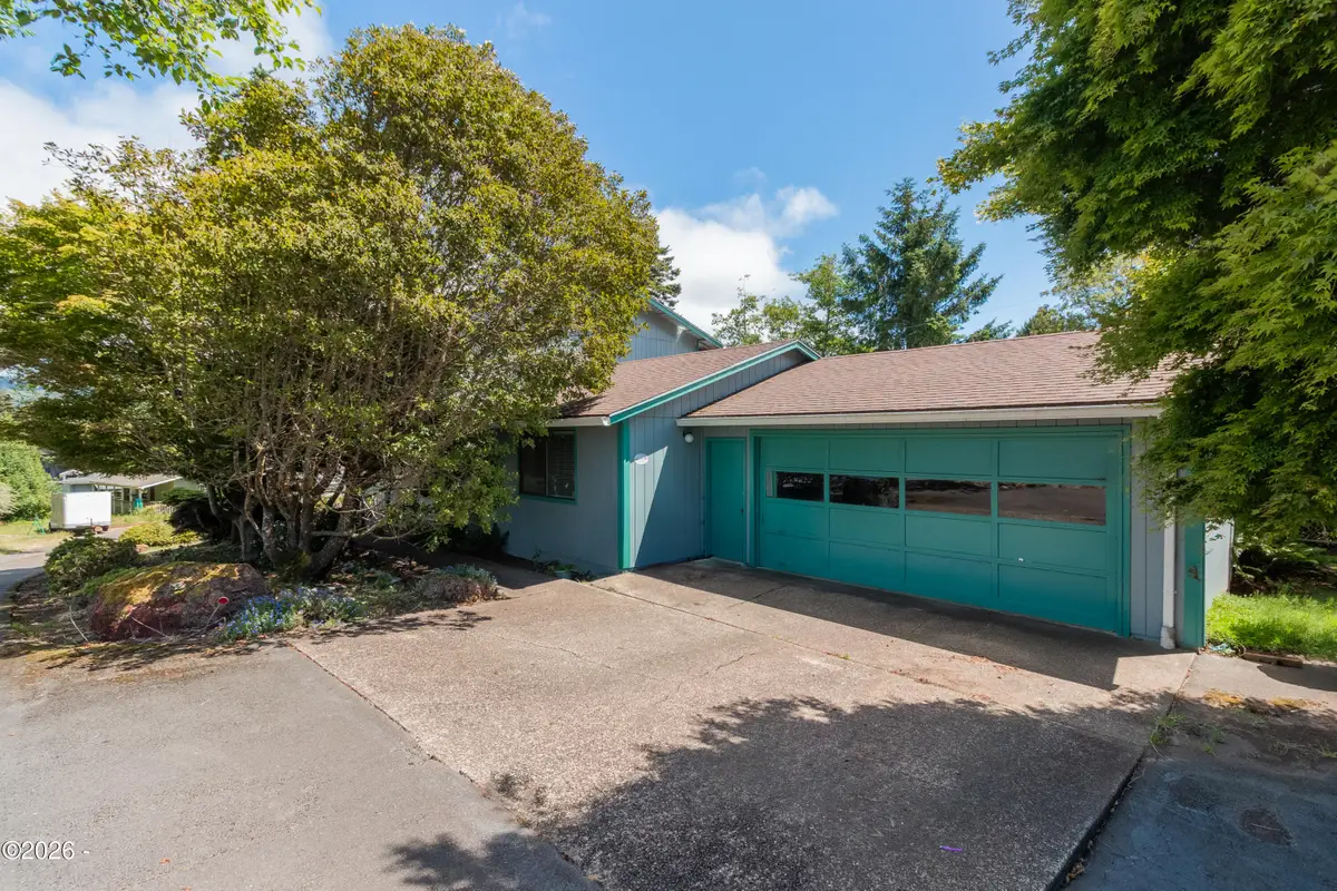 3624 NE West Devils Lake, Lincoln City, OR 97367 - #1