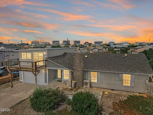 306 NW Alsea Bay, Waldport, OR 97394