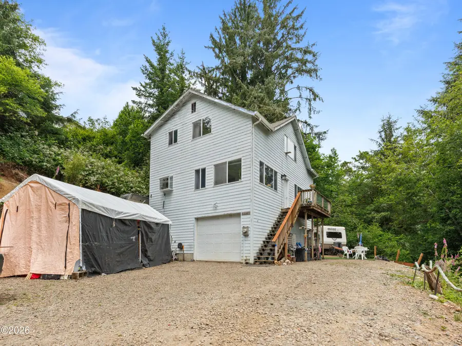 333 SE Olson, Toledo, OR 97391 - #2