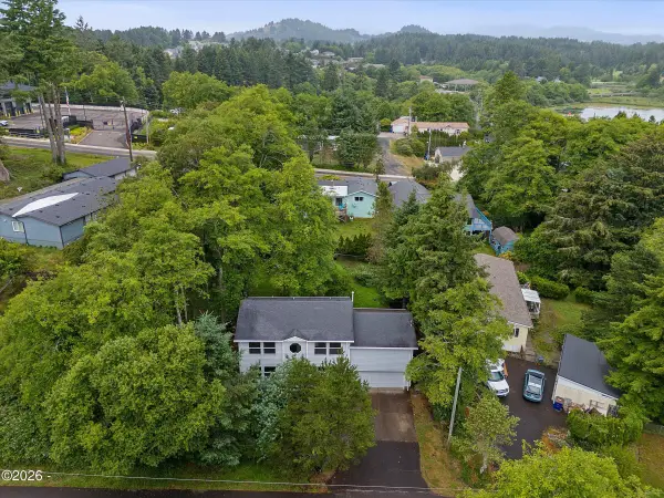 2885 NE 35th, Lincoln City, OR 97367