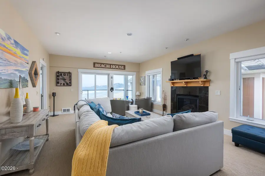 1125 NW Spring, Newport, OR 97365 - #3