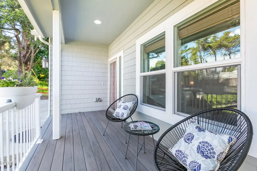 1521 SW Fleet, Lincoln City, OR 97367 - #2