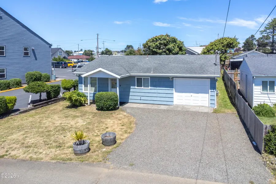 1435 NE 10th, Lincoln City, OR 97367 - #3