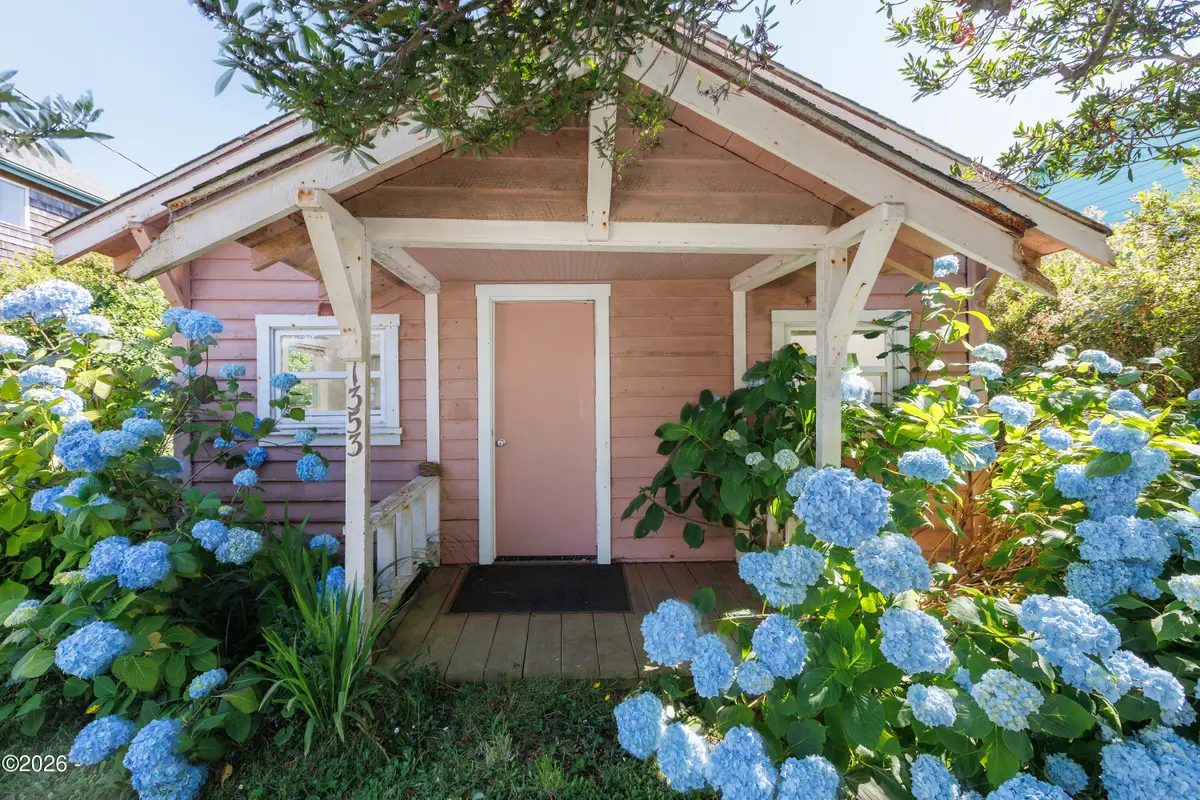 1353 SW Adahi, Waldport, OR 97394 - #1