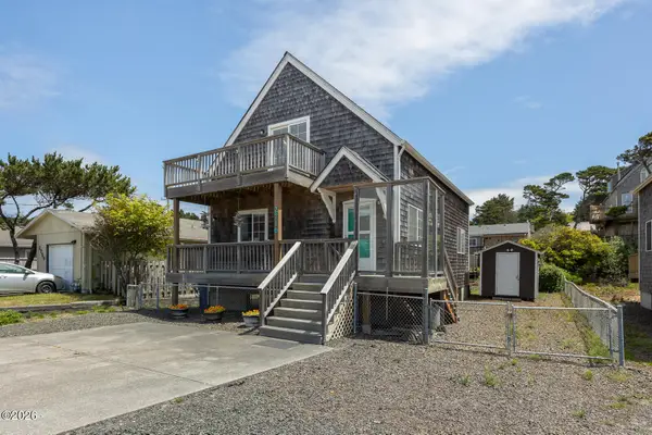 2716 NW Jetty, Lincoln City, OR 97367
