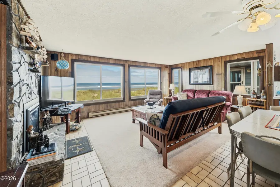 321 N Pacific, Rockaway Beach, OR 97136 - #2