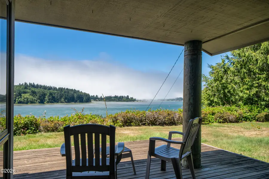 3863 Yaquina Bay, Newport, OR 97365 - #3
