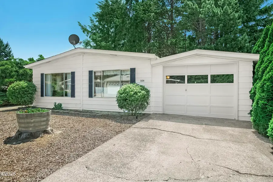 324 NE 35th, Newport, OR 97365 - #2