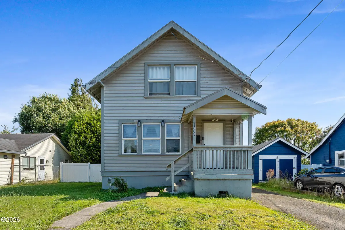 1609 5th, Tillamook, OR 97141 - #1