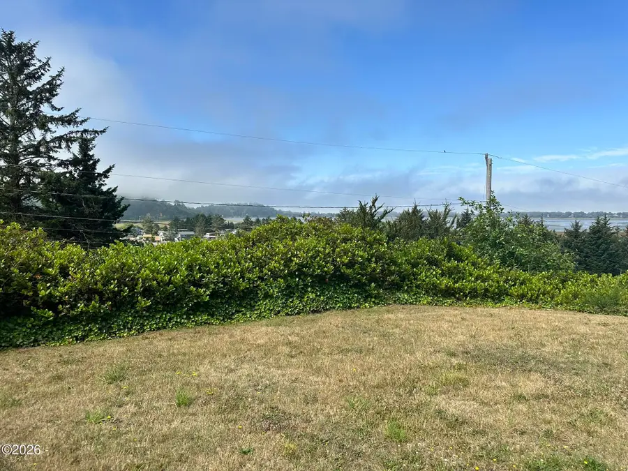 143 S Wells, Lincoln City, OR 97367 - #3