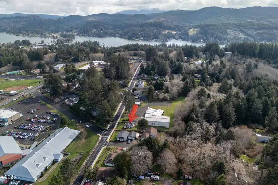 2022 NE 21st, Lincoln City, OR 97367 - #3