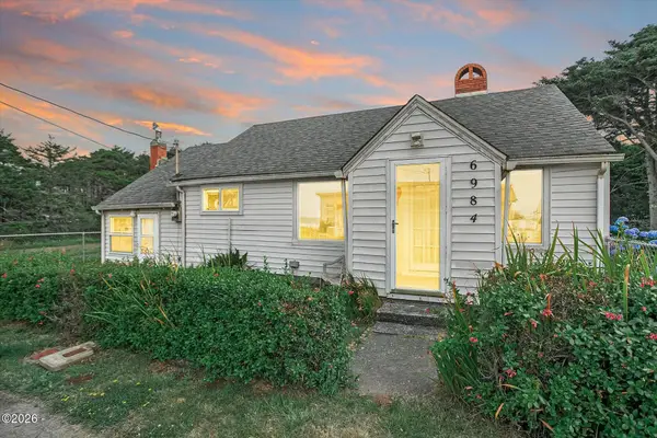 6984 NW Finisterre, Yachats, OR 97498