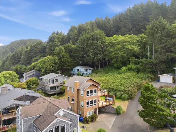 1929 NE 71st, Lincoln City, OR 97367