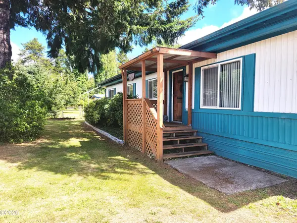 329 SE Swan, Siletz, OR 97380