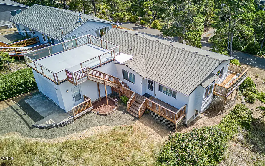 2901 NW Bayshore, Waldport, OR 97394 - #2