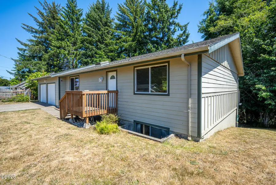 865 S Crestline Dr, Waldport, OR 97394 - #2