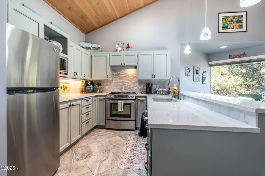 4175 Us-101, Depoe Bay, OR 97341 - #3