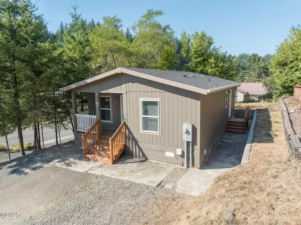 150 NW 5th St, Toledo, OR 97391