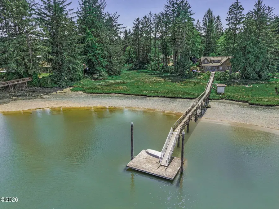 1050 SE Shady Cove, Waldport, OR 97394 - #3