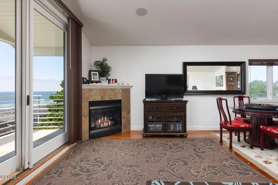 1334 NW Harbor, Lincoln City, OR 97367 - #2