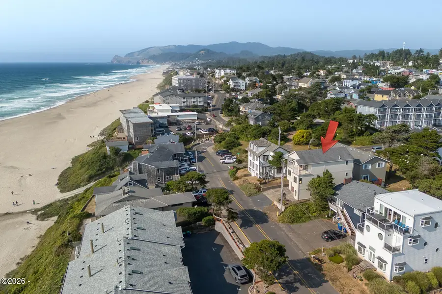 1334 NW Harbor, Lincoln City, OR 97367 - #3