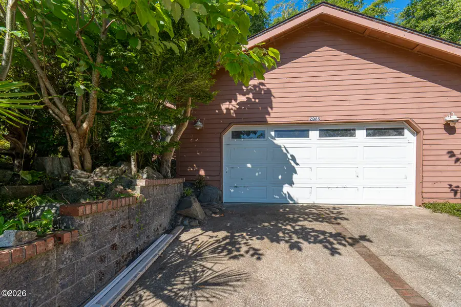 2085 NE Tide Ave, Lincoln City, OR 97367 - #3