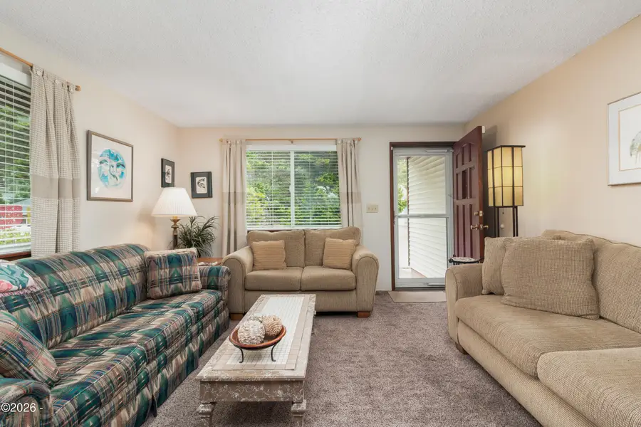 2305 NW Keel Ave, Lincoln City, OR 97367 - #3