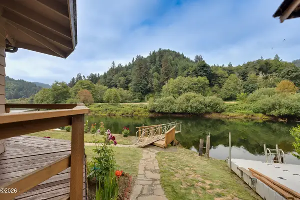 154 E Trafzer, Tidewater, OR 97390