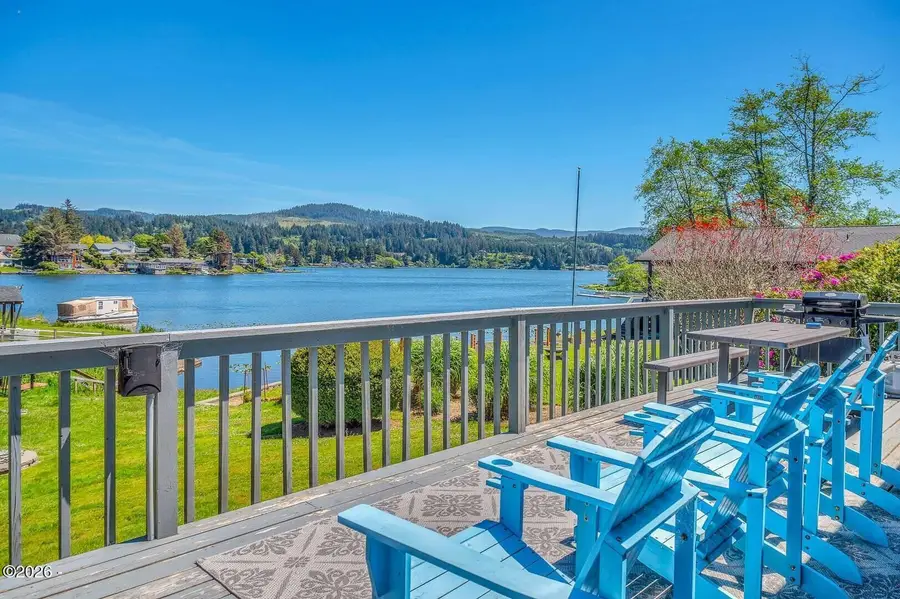 3594 NE West Devils Lake, Lincoln City, OR 97367 - Image #2