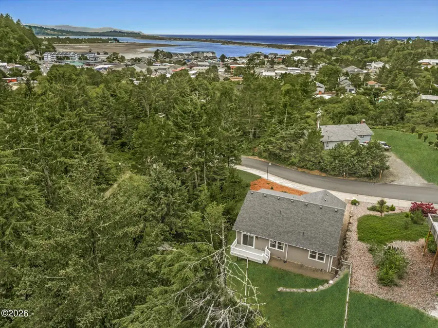 4448 SE Jetty Ave, Lincoln City, OR 97367 - #2