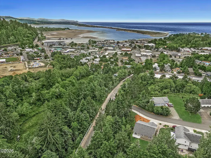 4448 SE Jetty Ave, Lincoln City, OR 97367 - #3