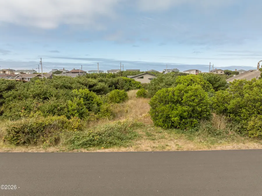 1802 NW Parker, Waldport, OR 97394 - #2