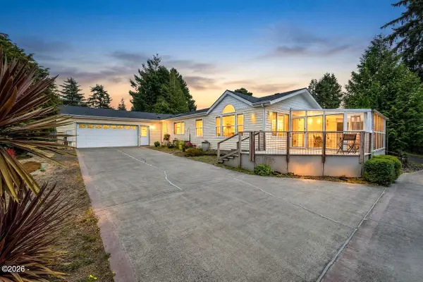 240 SW View, Waldport, OR 97394