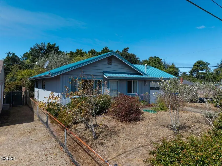 1245 NW Nye, Newport, OR 97365 - #2