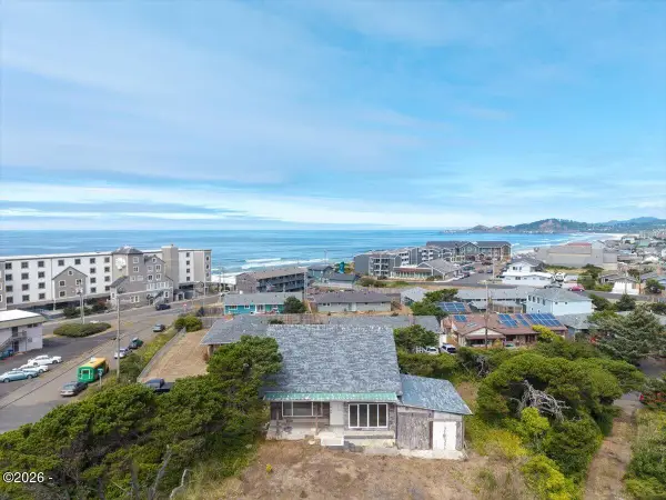 551 SW 4th, Newport, OR 97365