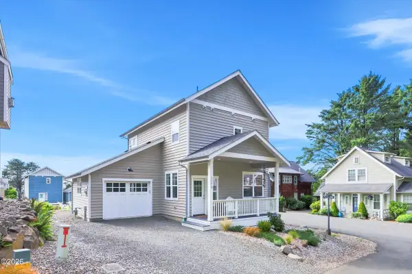 2073 NE Mulberry, Lincoln City, OR 97367